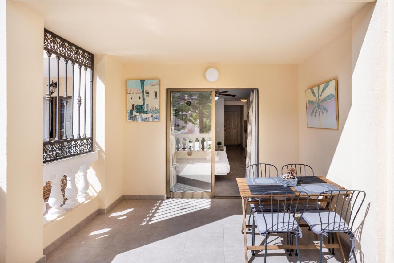 Castle Harbour Samuel'S Studio Flat By Lovetenerife Лос Кристианос Екстериор снимка