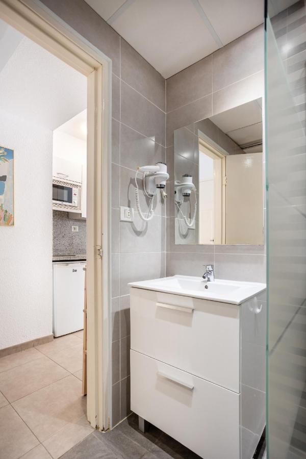 Castle Harbour Samuel'S Studio Flat By Lovetenerife Лос Кристианос Екстериор снимка